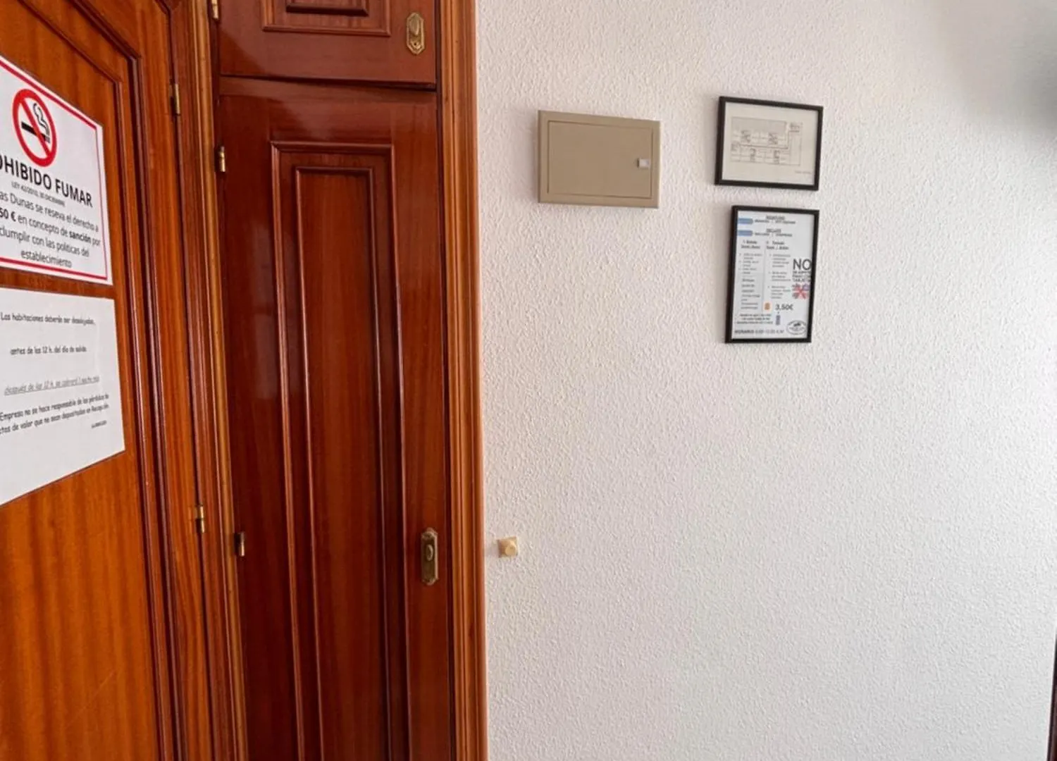 Guest house Hostal Las Dunas Cabo De Gata